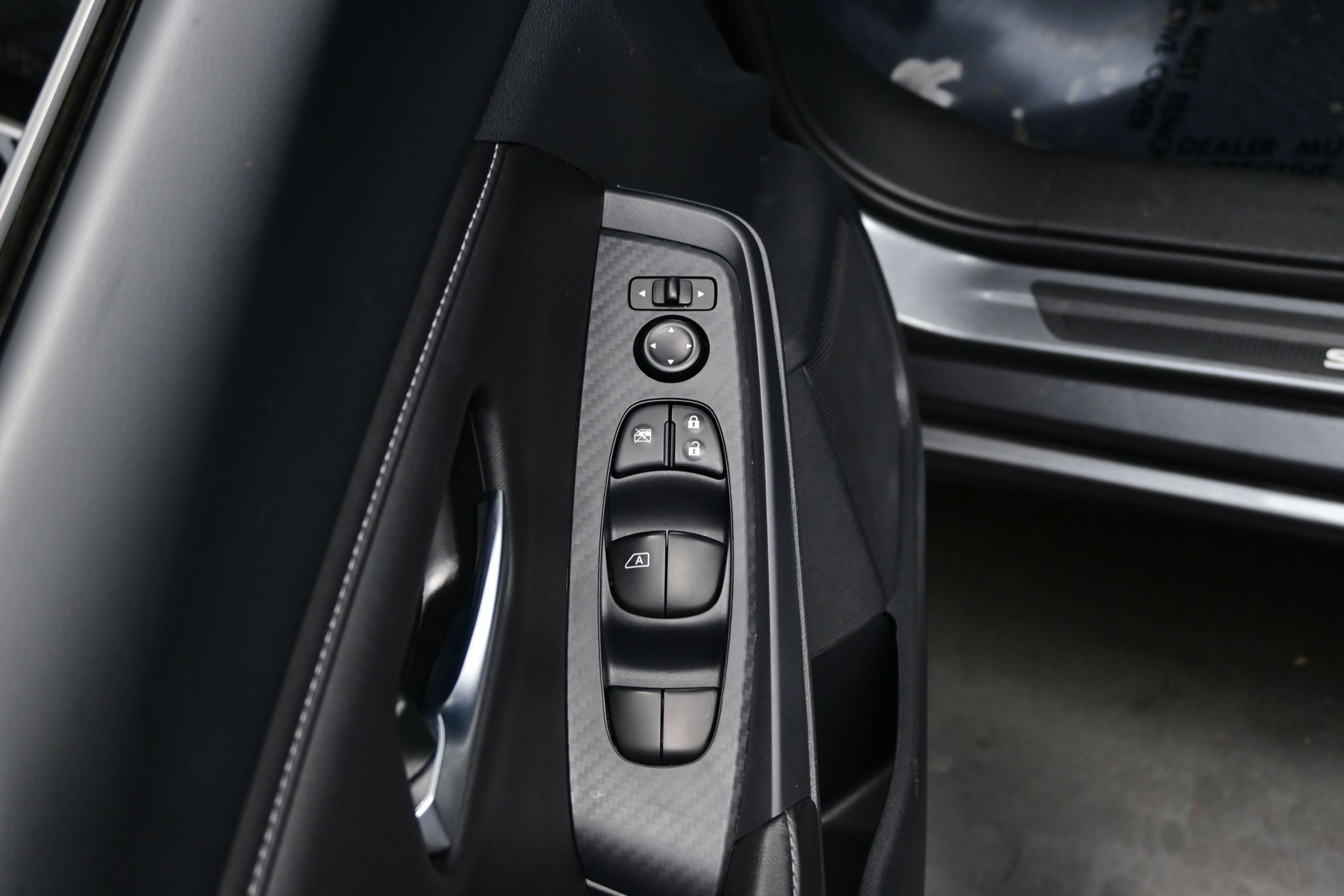 Used 2025 Nissan Sentra SV w/ All-Weather Package FWD image 10