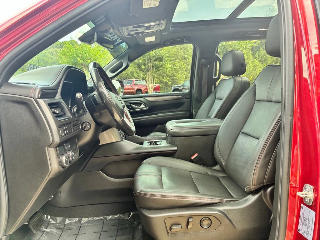 Certified 2022 Chevrolet Suburban RST w/ Sport Performance Package RWD image 24