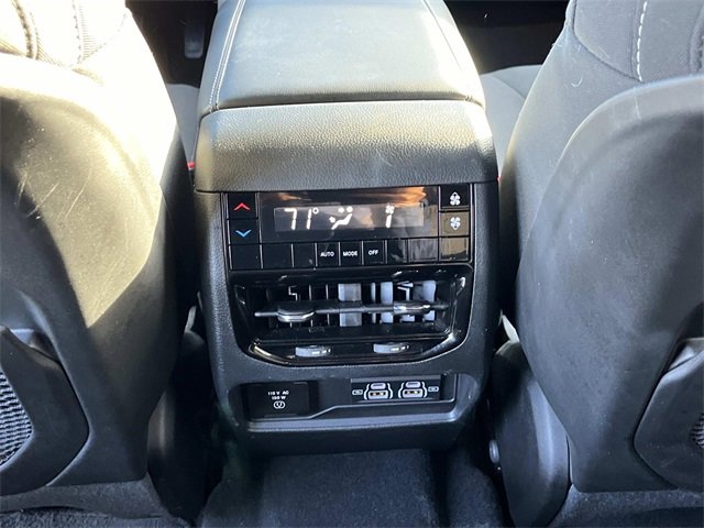 Used 2024 Jeep Grand Cherokee L Laredo w/ Luxury Tech Group I image 16