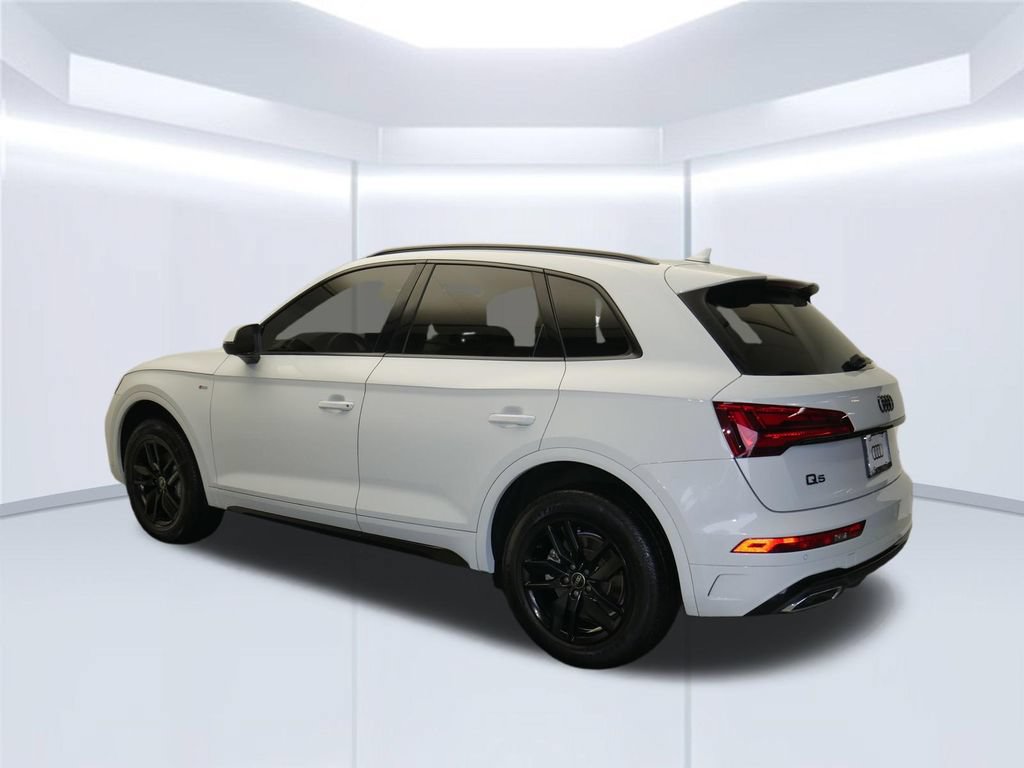 Certified 2023 Audi Q5 2.0T Premium w/ Convenience Package AWD/4WD image 3