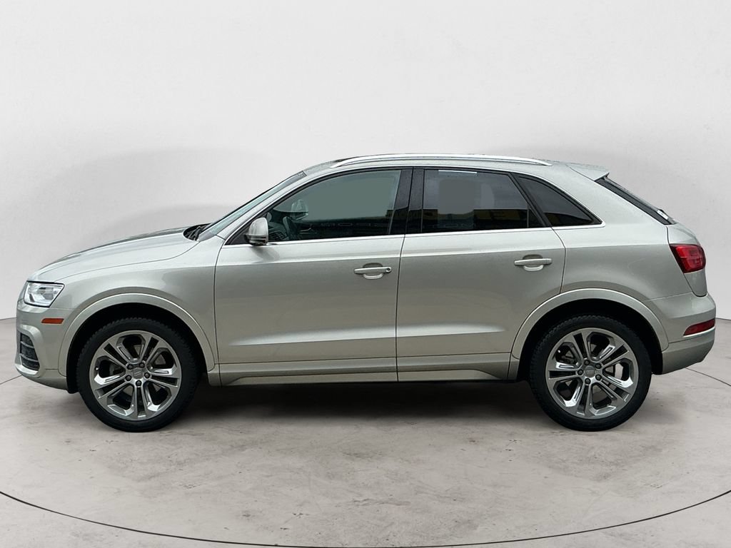 Used 2017 Audi Q3 2.0T Premium Plus w/ Premium Plus Package AWD/4WD image 8