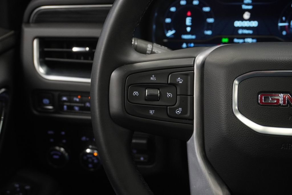 Used 2024 GMC Yukon SLT w/ SLT Premium Package AWD/4WD image 40
