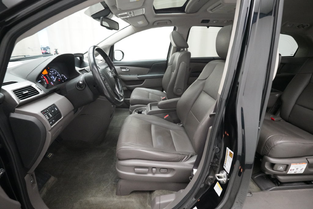 Used 2016 Honda Odyssey Touring image 7
