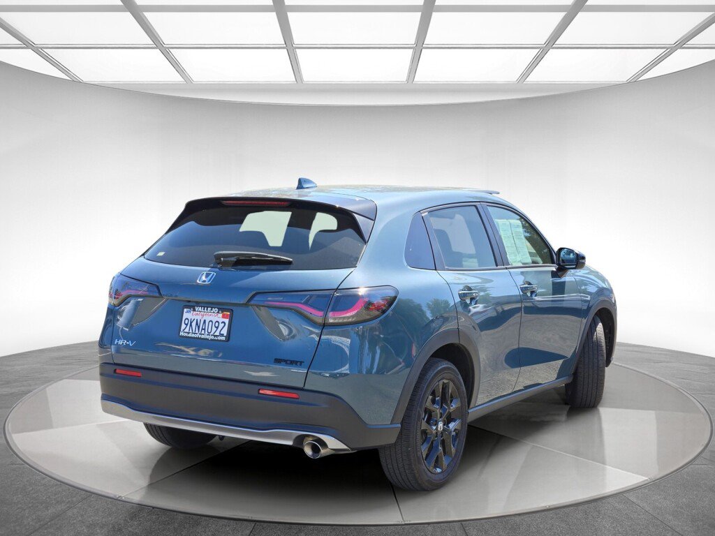 Certified 2024 Honda HR-V Sport image 3