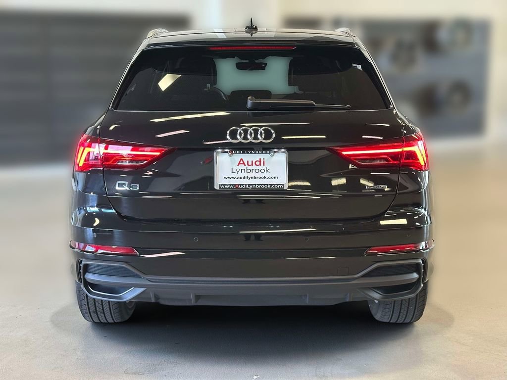 Used 2025 Audi Q3 2.0T Premium w/ Convenience Package AWD/4WD image 5