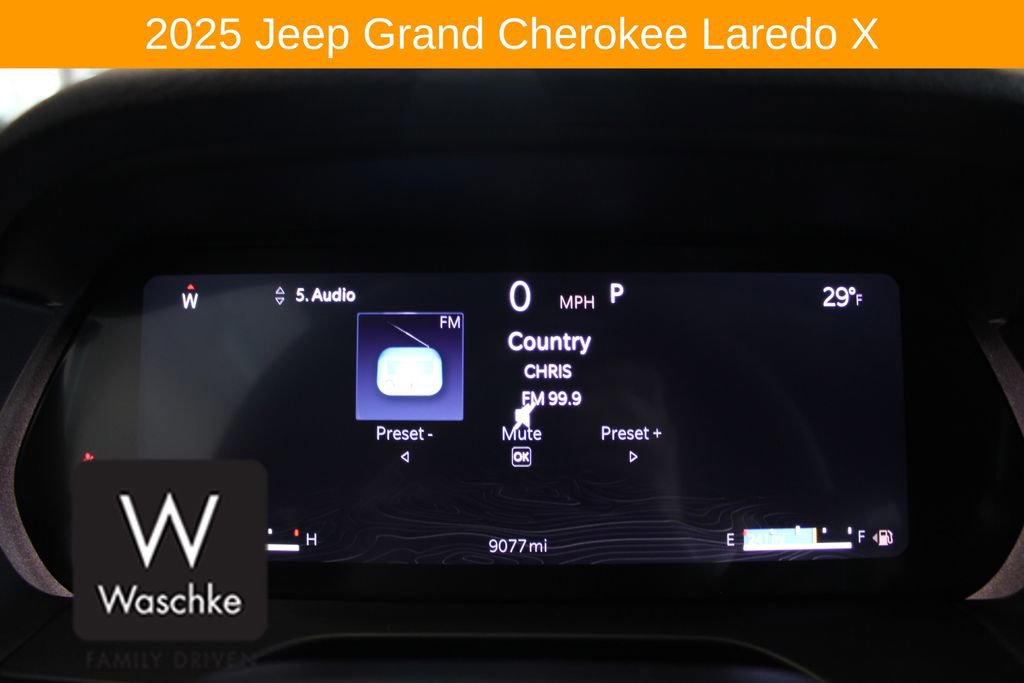 Used 2025 Jeep Grand Cherokee Laredo X w/ Trailer Tow Package AWD/4WD image 41