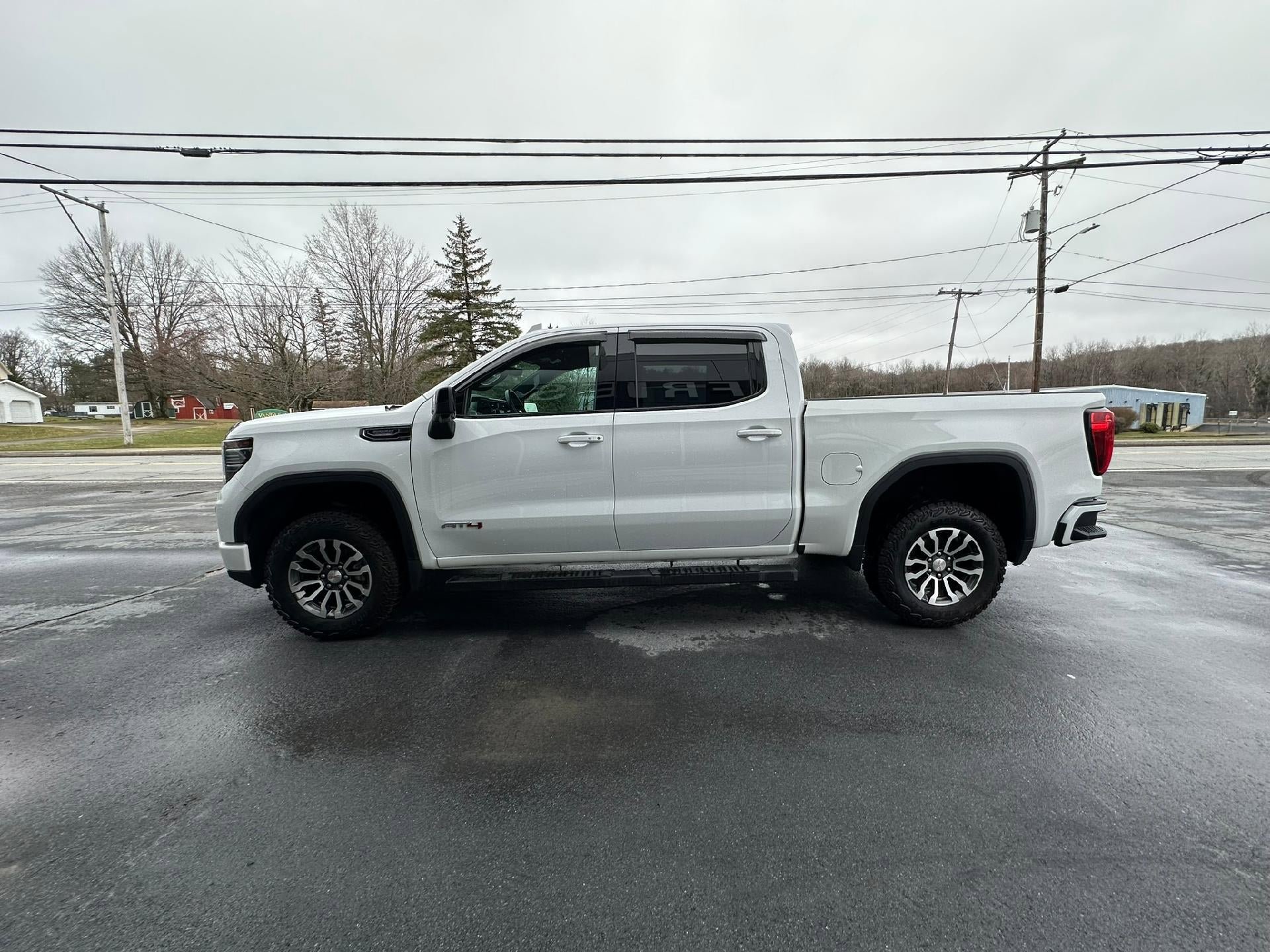 Certified 2023 GMC Sierra 1500 AT4 w/ AT4 Premium Package AWD/4WD image 14