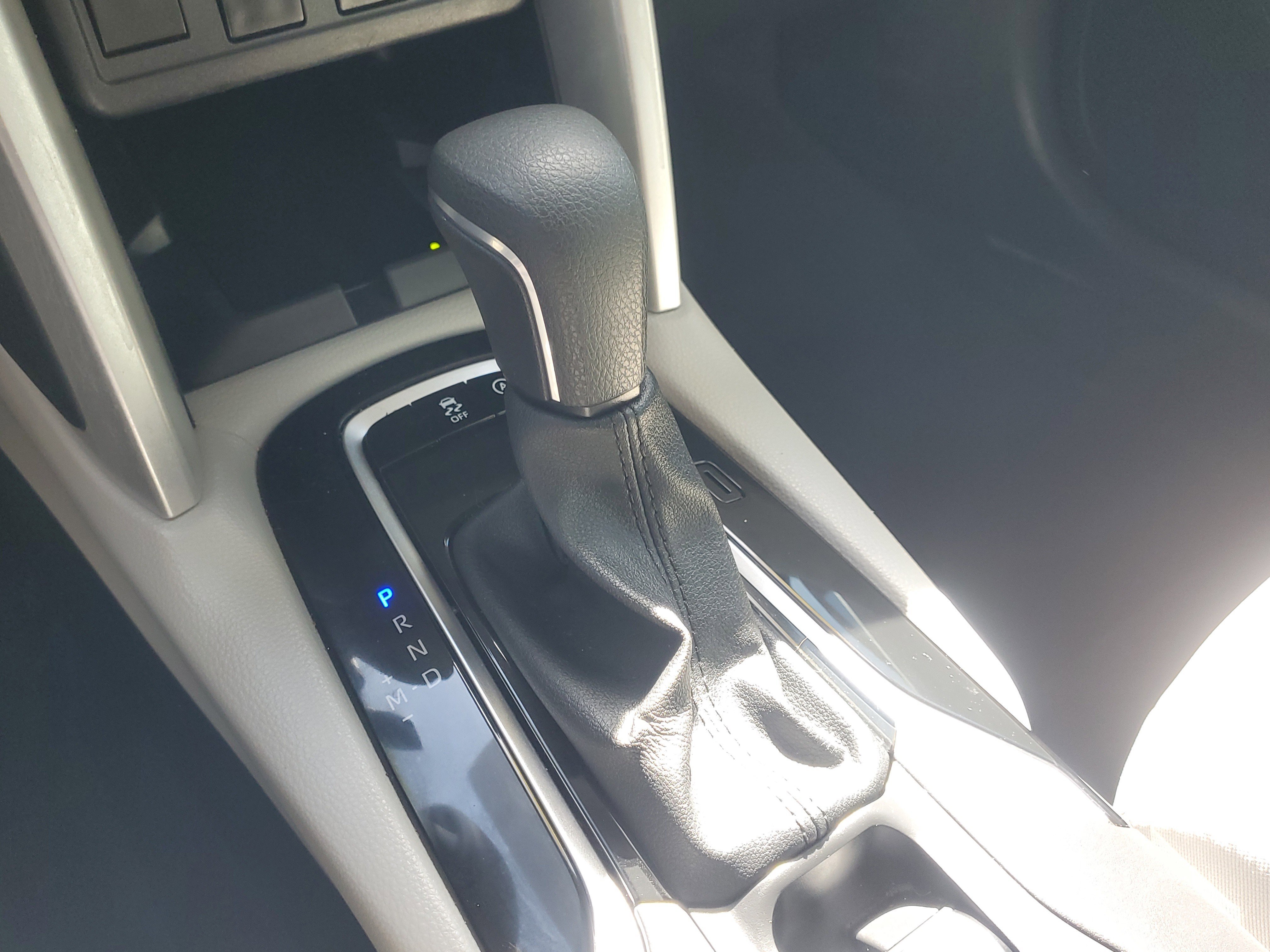Certified 2025 Toyota Corolla Cross LE FWD image 29