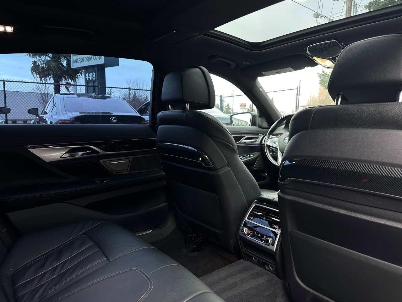 Used 2019 BMW 740i w/ M Sport Package image 16