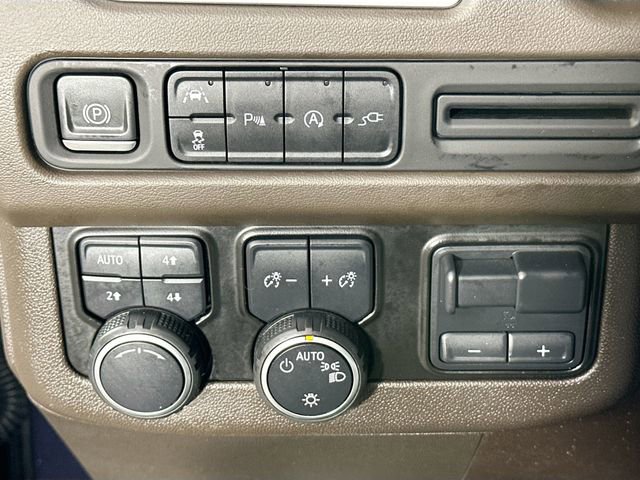 Used 2021 Chevrolet Tahoe LT w/ LT Signature Package image 26