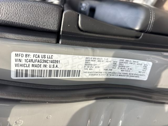 Used 2022 Jeep Grand Cherokee Laredo X AWD/4WD image 36