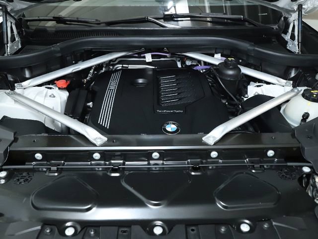 Used 2021 BMW X6 xDrive40i w/ Premium Package image 42