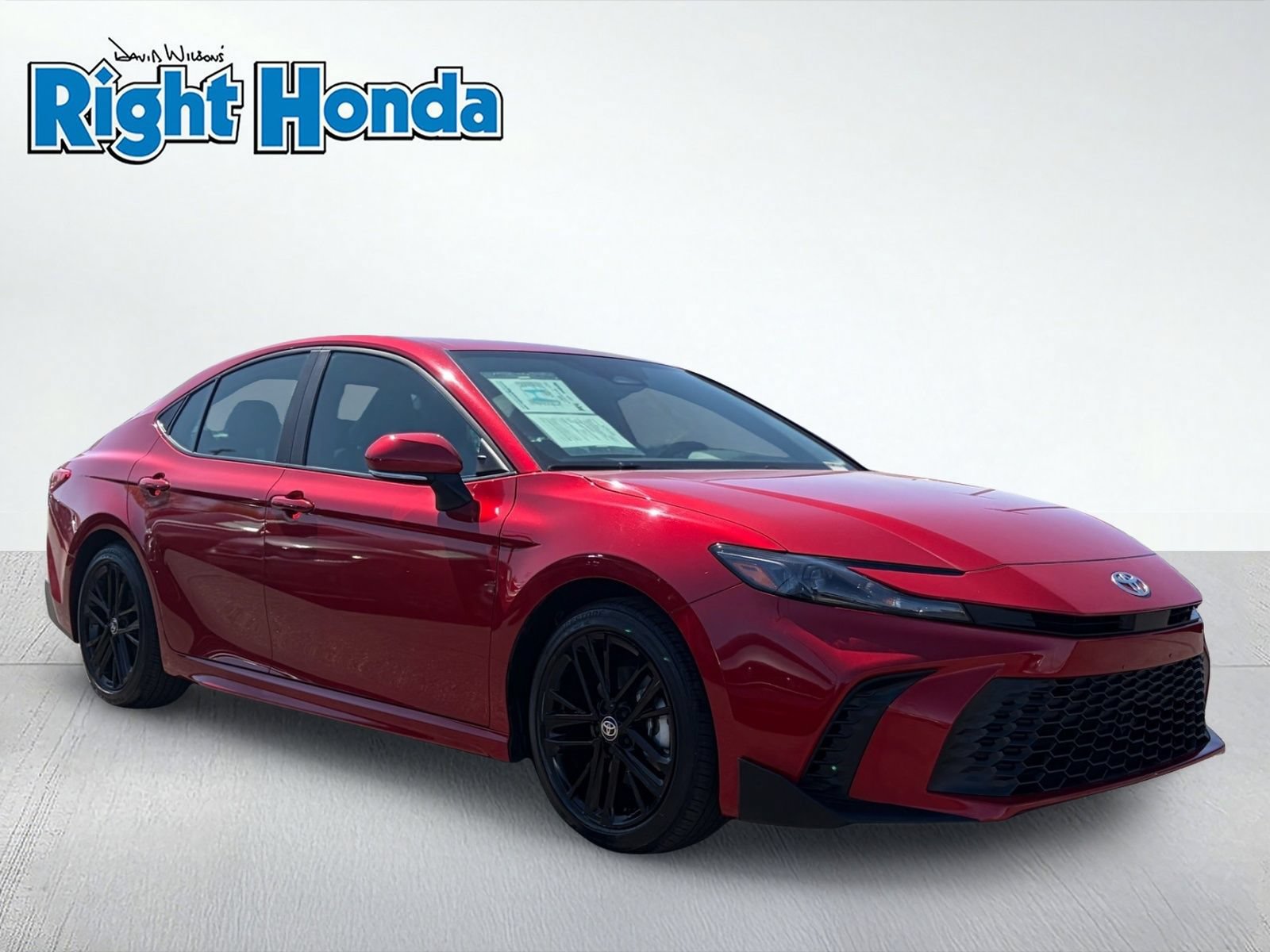 Used 2025 Toyota Camry SE w/ Multimedia Upgrade Package FWD image 9