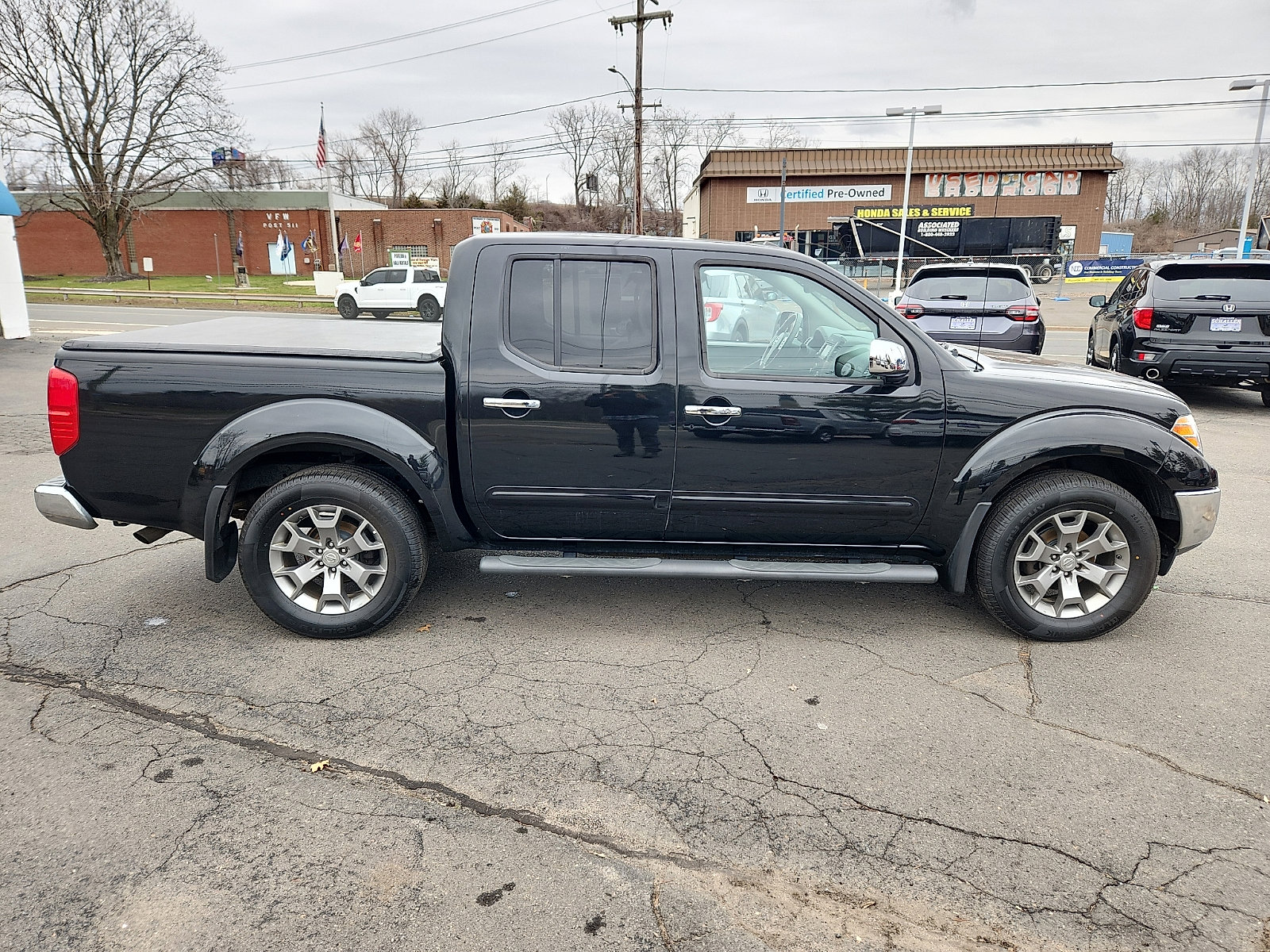 Used 2019 Nissan Frontier SL image 7