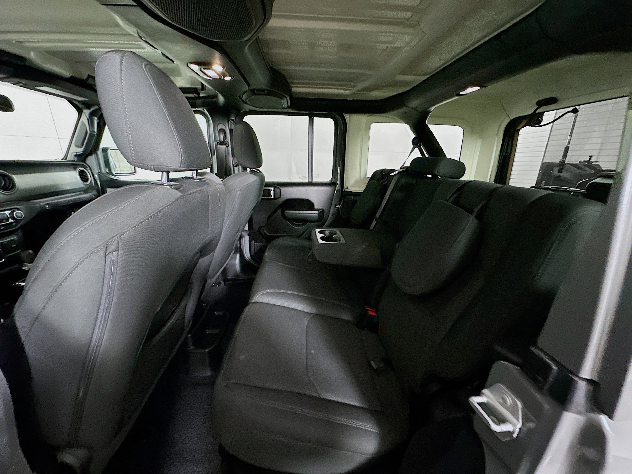 Used 2023 Jeep Wrangler Unlimited image 27