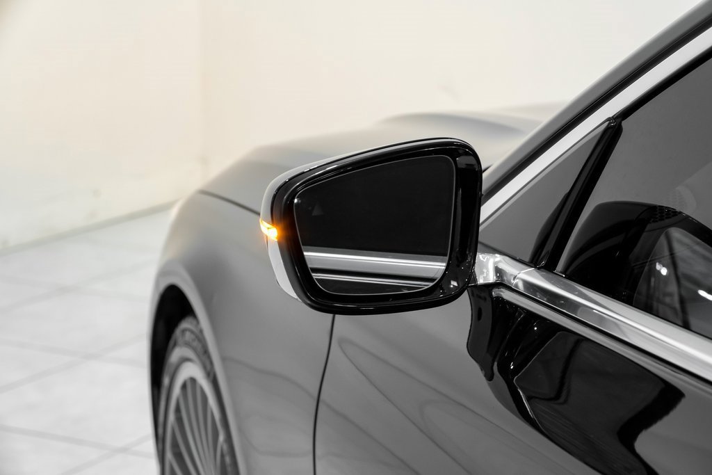 Used 2021 BMW ALPINA B7 xDrive image 38