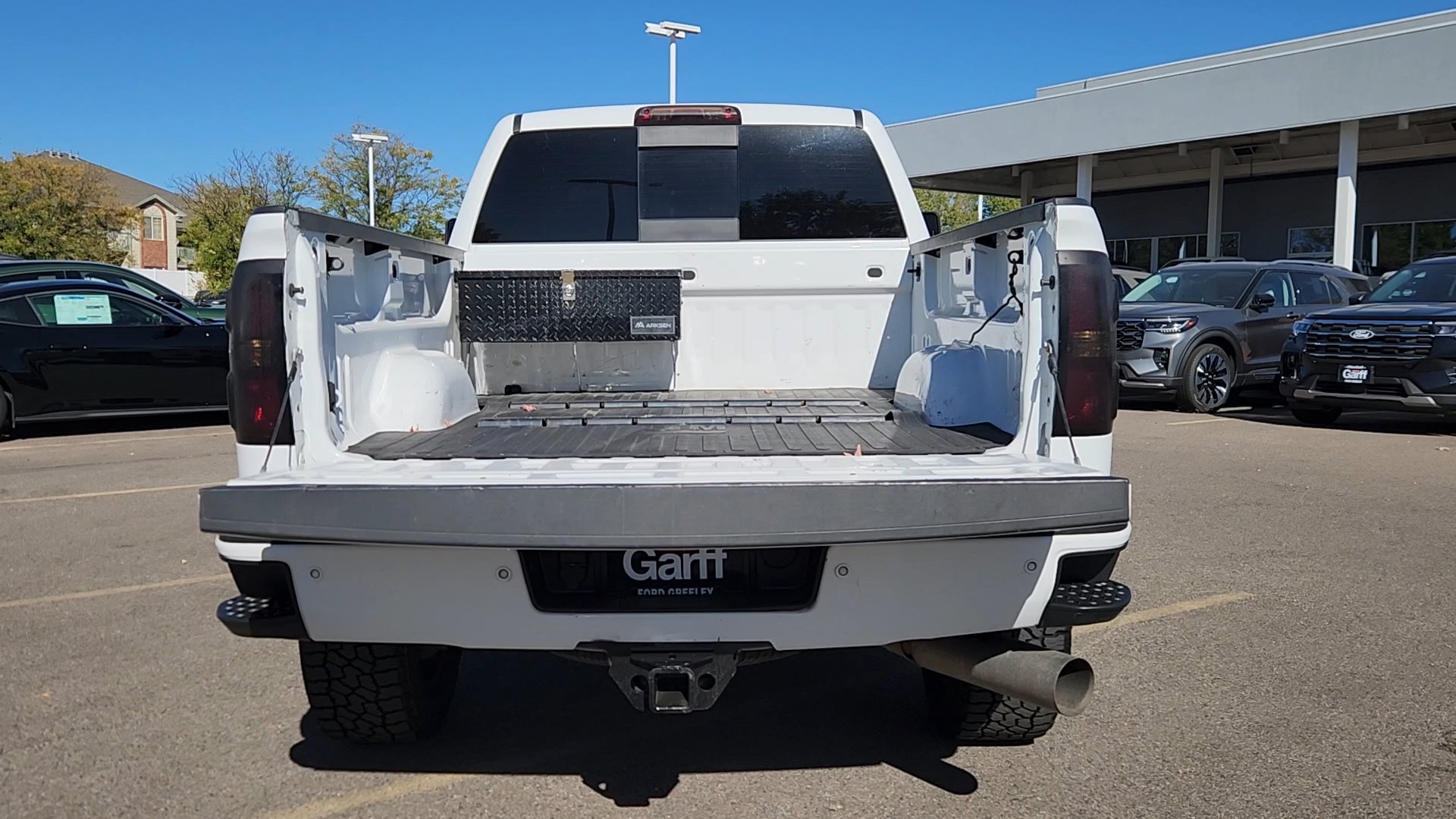 Used 2015 GMC Sierra 2500 Denali w/ Duramax Plus Package AWD/4WD image 38