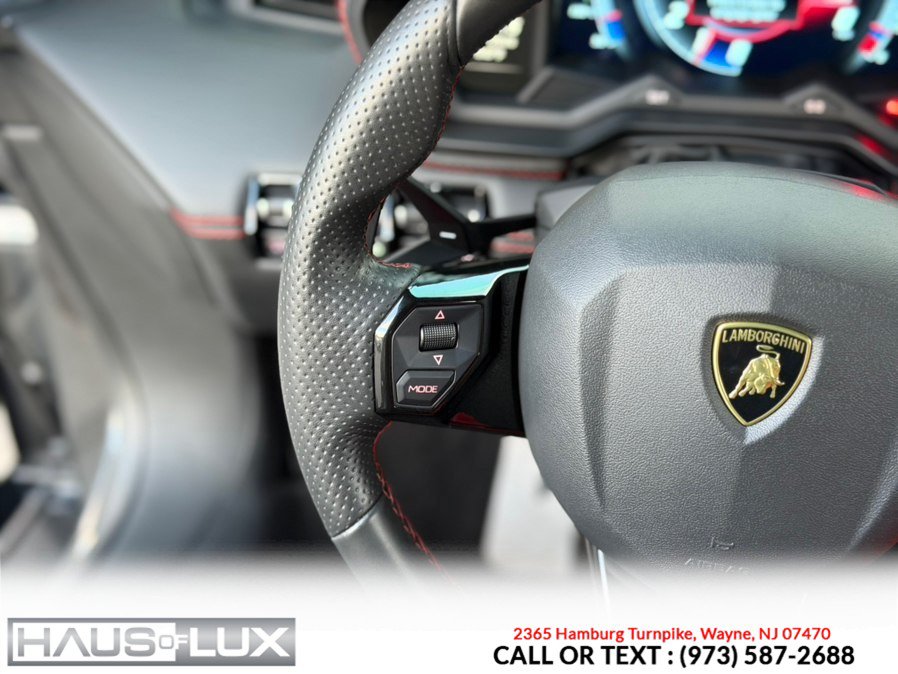 Used 2018 Lamborghini Aventador S AWD/4WD image 40