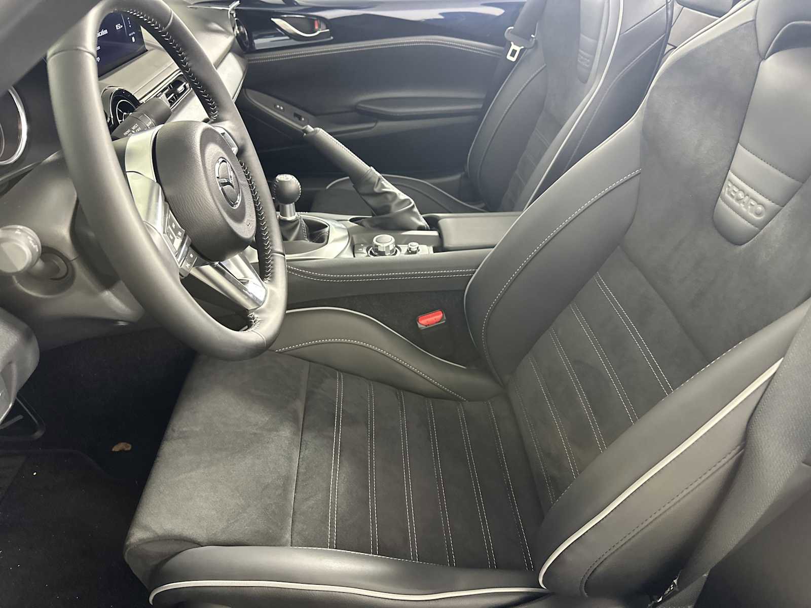 Used 2025 MAZDA MX-5 Miata Club w/ Brembo/BBS Recaro Package RWD image 9