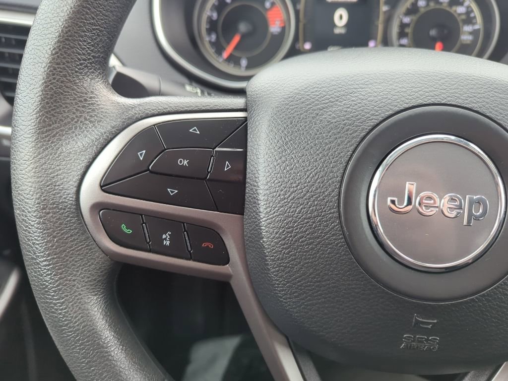 Used 2021 Jeep Cherokee Latitude image 24