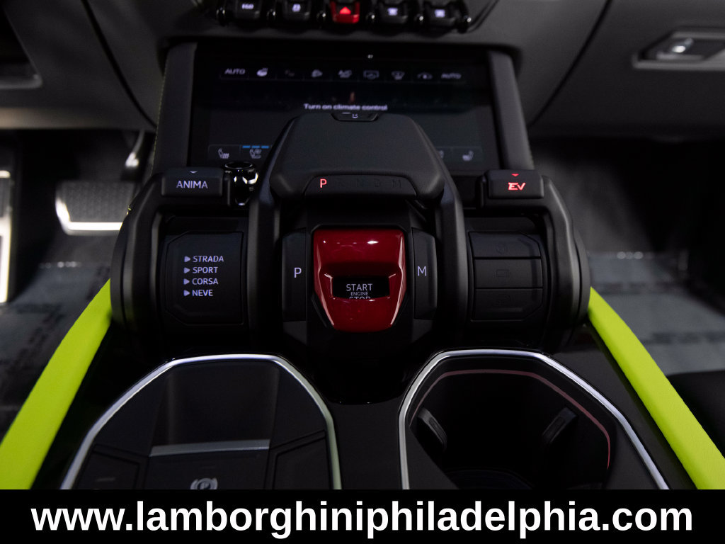 Used 2026 Lamborghini Urus S AWD/4WD image 27