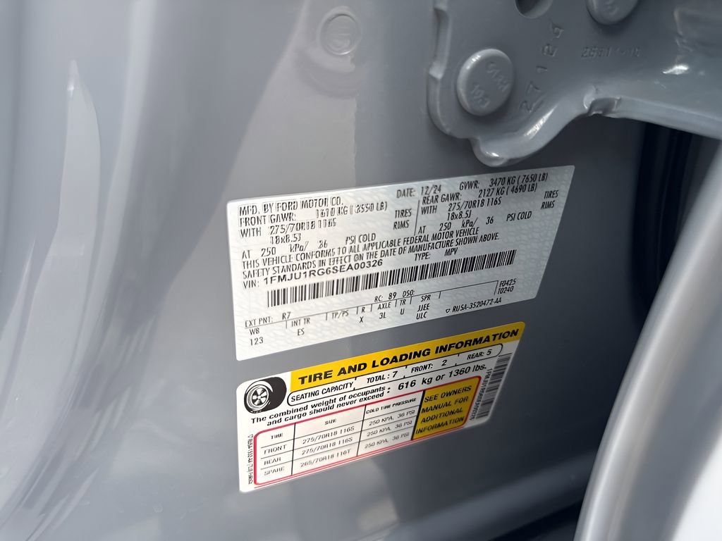 Used 2025 Ford Expedition Tremor AWD/4WD image 39