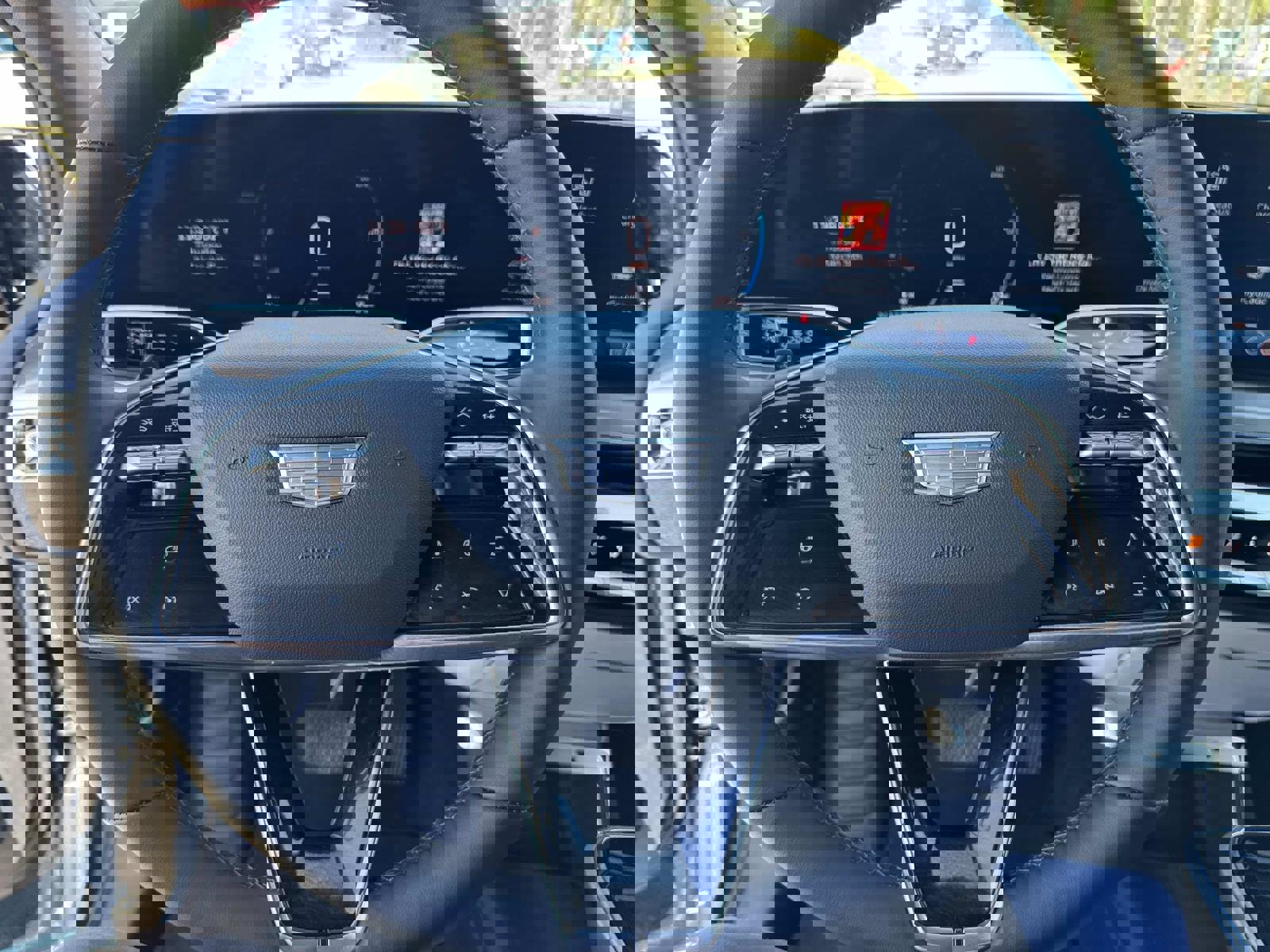 Used 2024 Cadillac Lyriq Luxury image 30