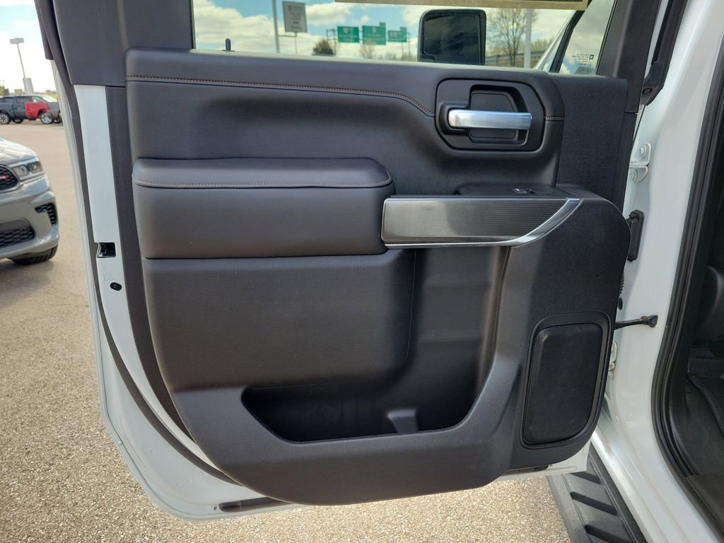 Used 2021 GMC Sierra 2500 AT4 w/ AT4 Premium Plus Package image 14