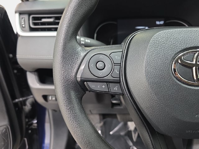 Certified 2025 Toyota RAV4 XLE AWD/4WD image 14