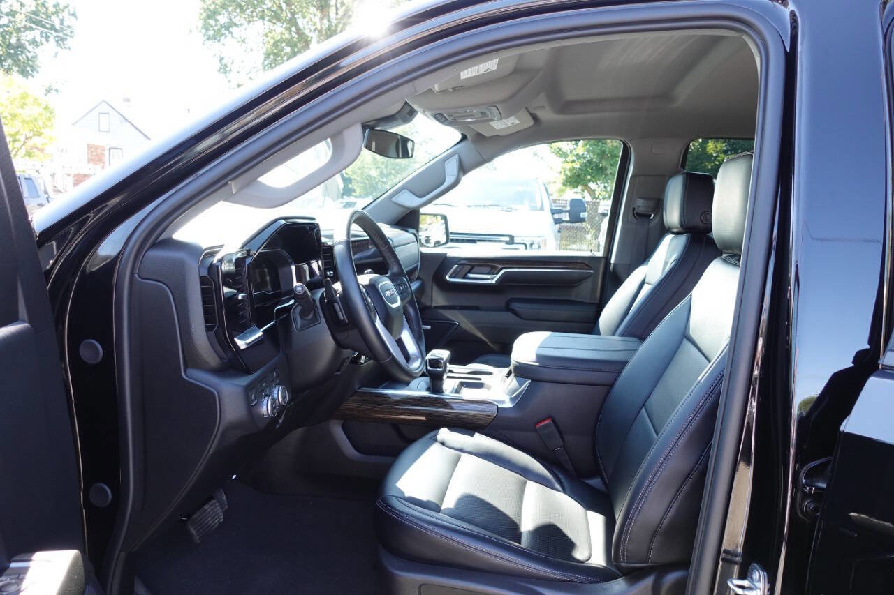 Used 2024 GMC Sierra 1500 Elevation image 10