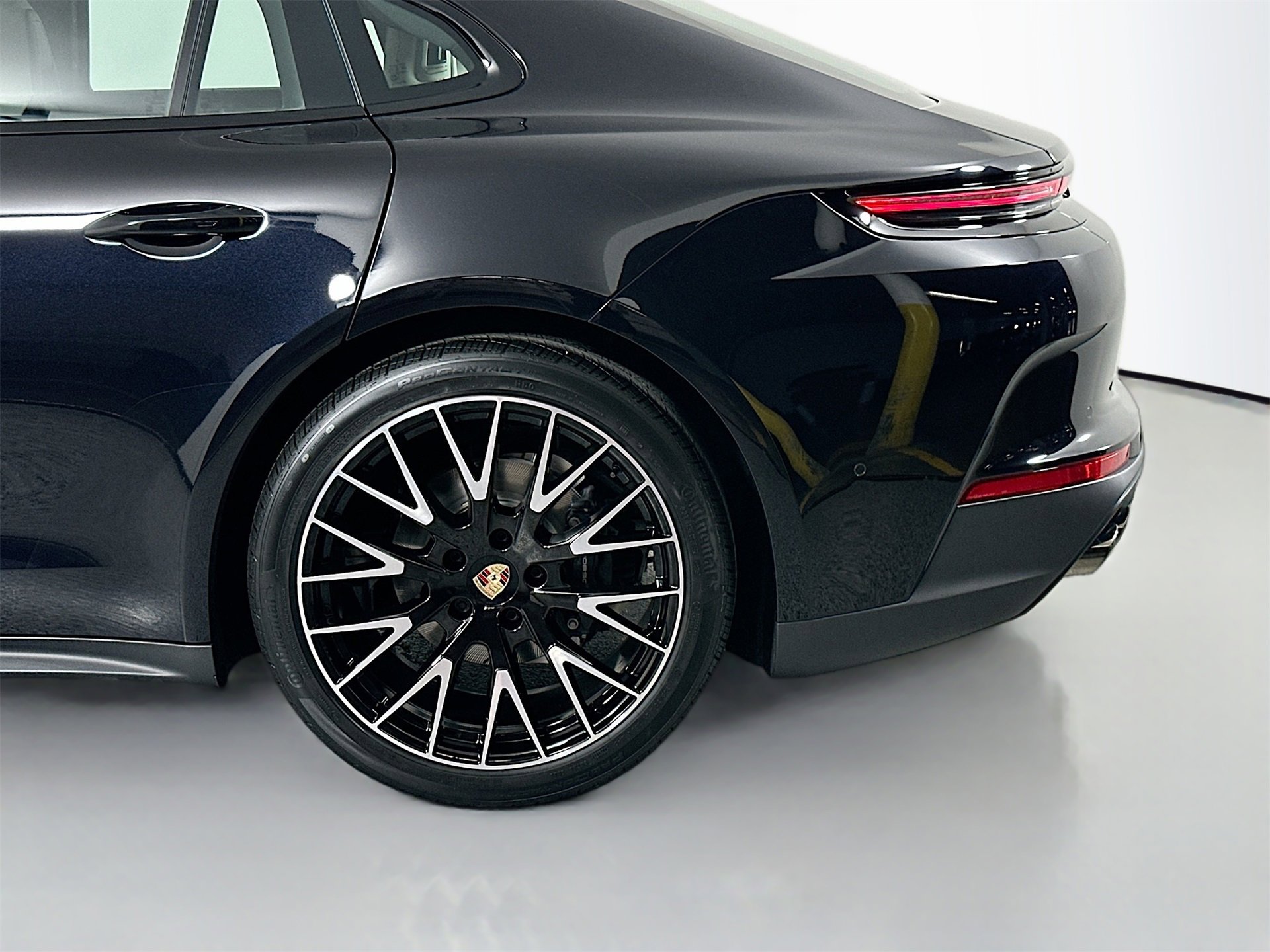 New 2026 Porsche Panamera 4 image 12