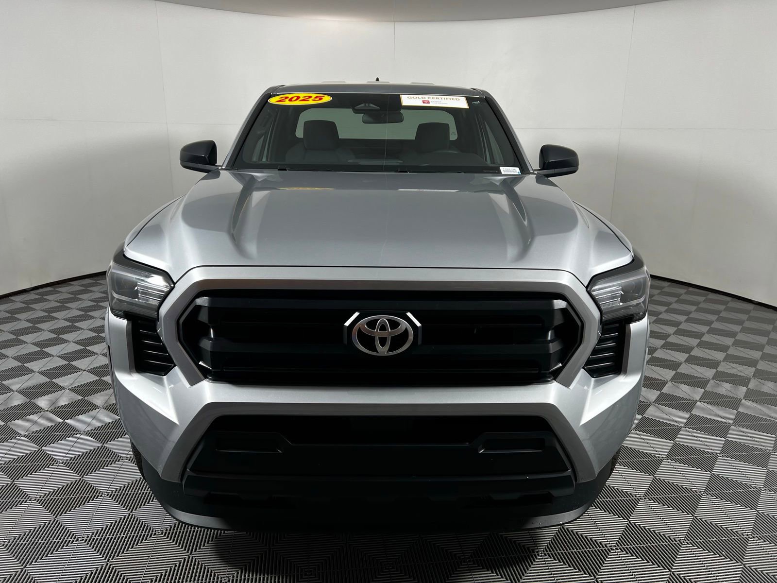 Certified 2025 Toyota Tacoma SR image 2
