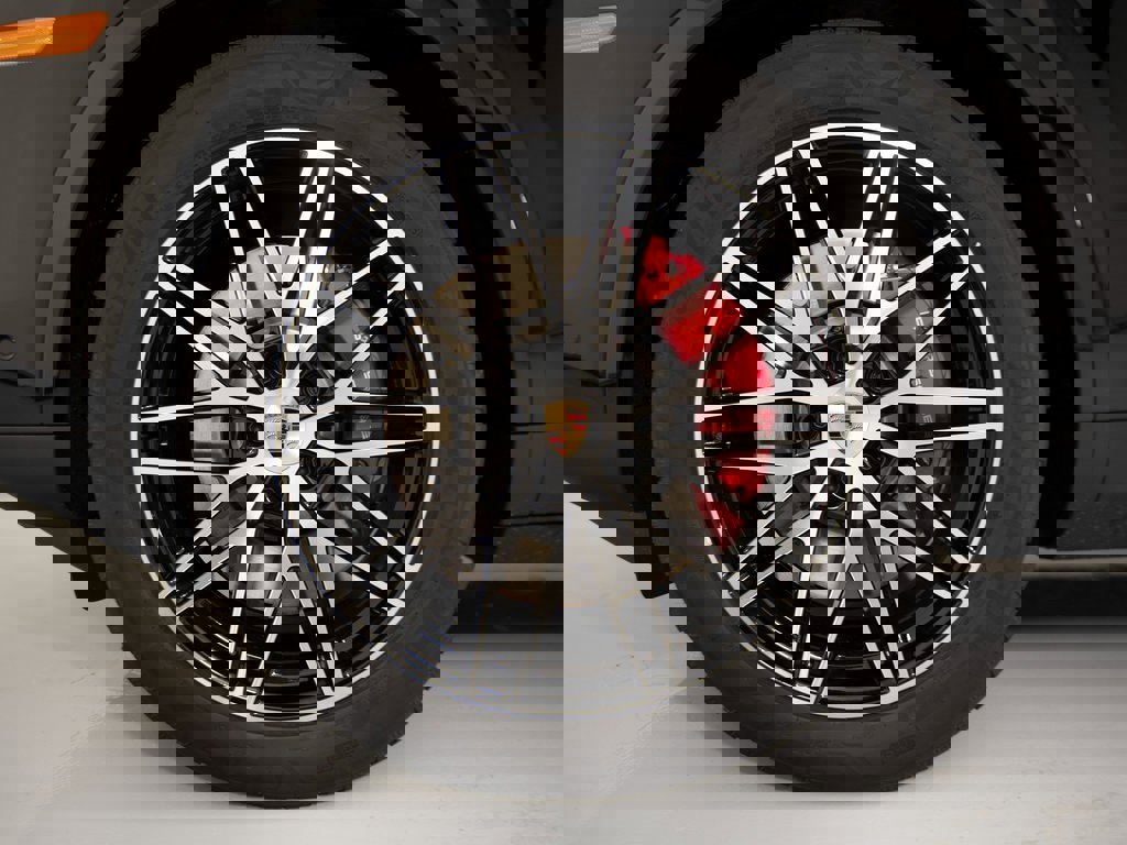 New 2026 Porsche Cayenne S image 13