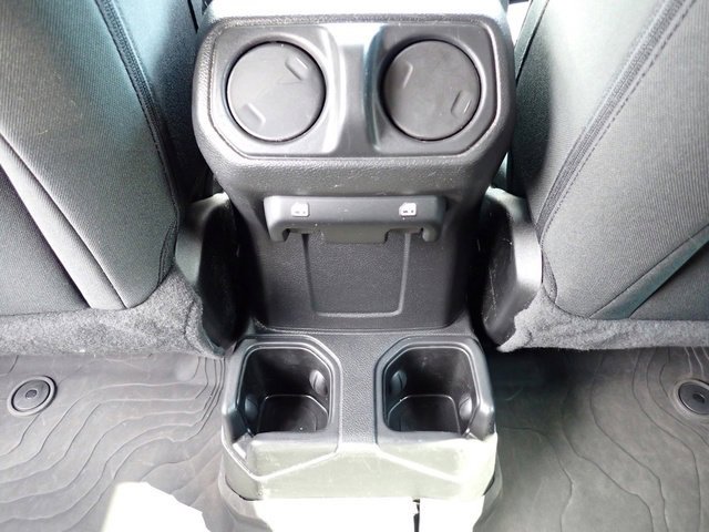 Used 2022 Jeep Gladiator Willys image 18