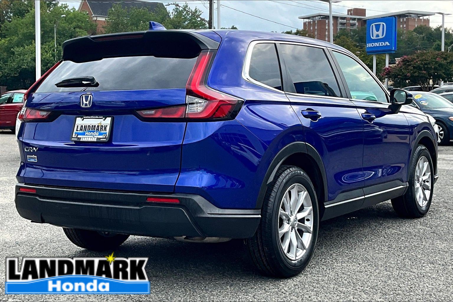 Used 2024 Honda CR-V EX image 2