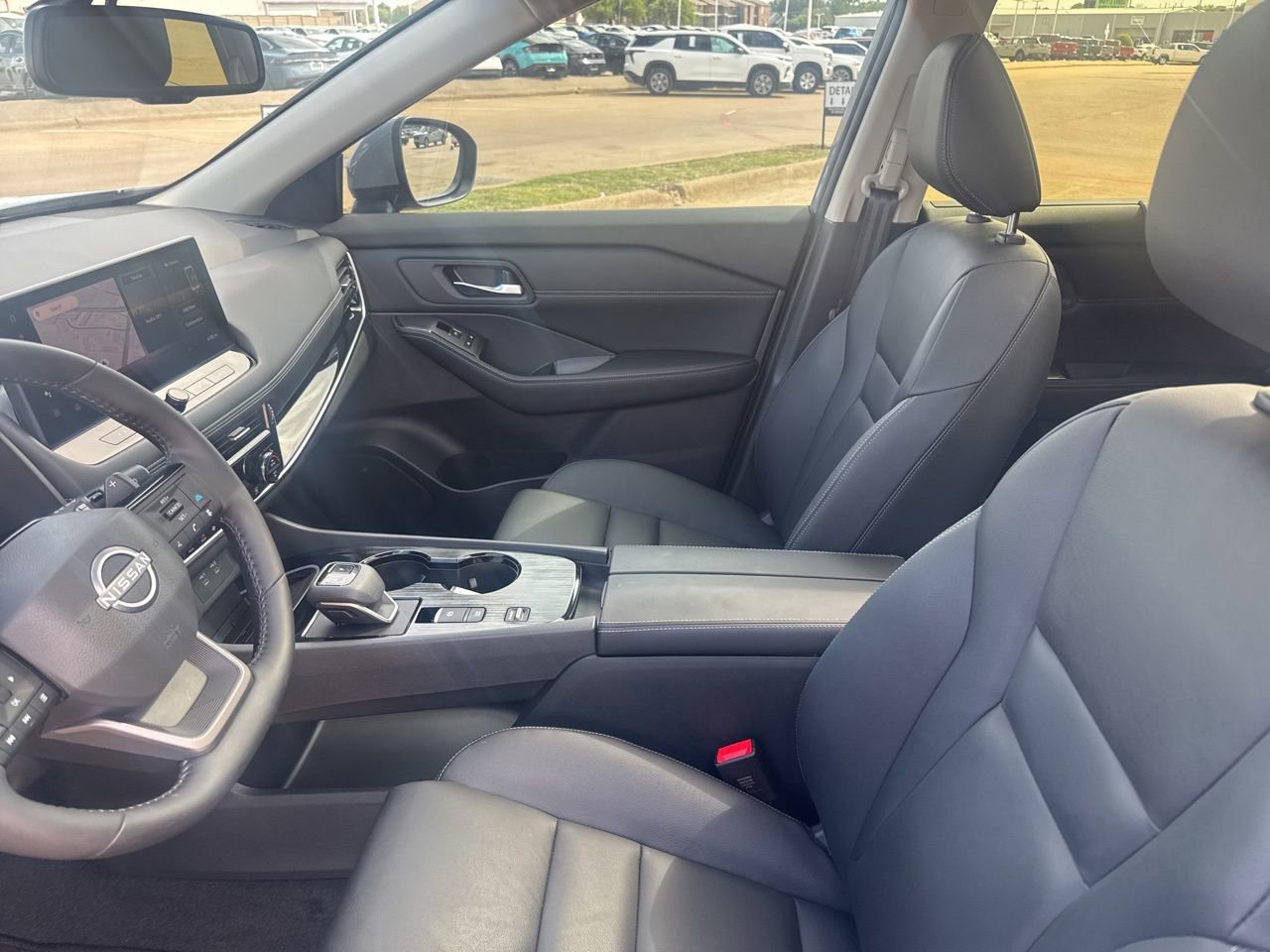 Certified 2025 Nissan Rogue SL w/ SL Premium Package image 42