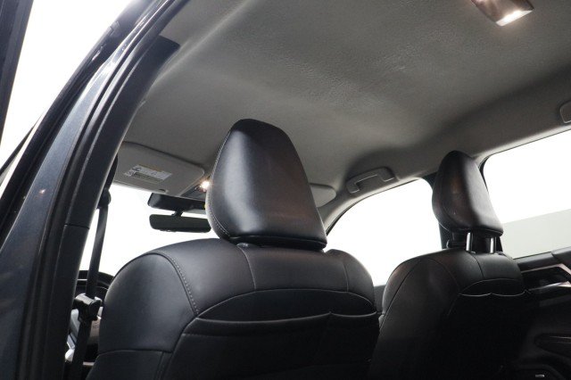 Used 2025 Mitsubishi Outlander SE FWD image 26