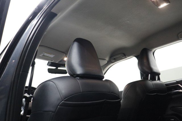 Used 2025 Mitsubishi Outlander SE FWD image 26