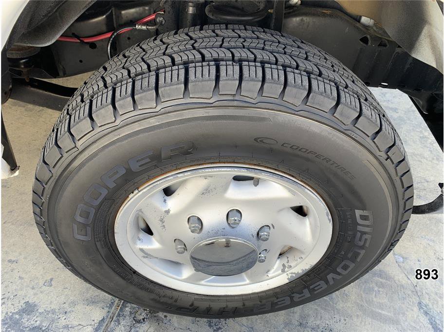 Used 2011 Ford E-350 and Econoline 350 Super Duty w/ PWR Locks & Windows Group image 20