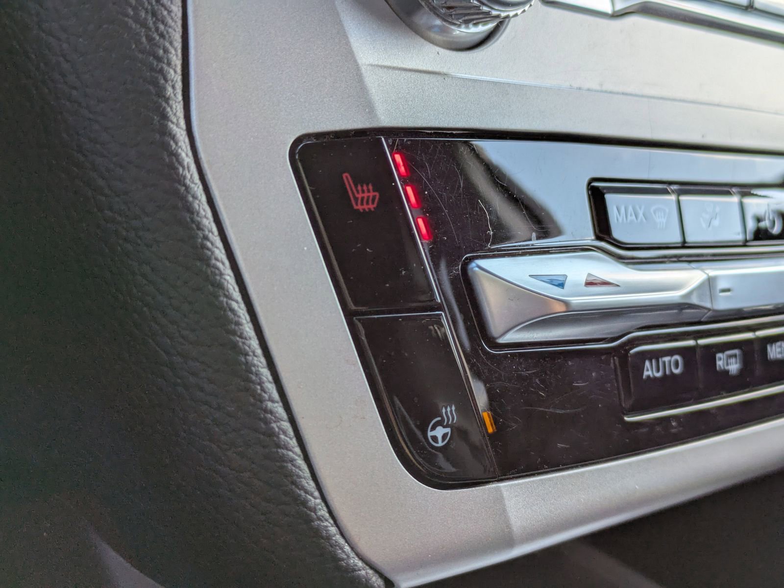 Certified 2023 Ford Explorer XLT w/ Equipment Group 202A image 24