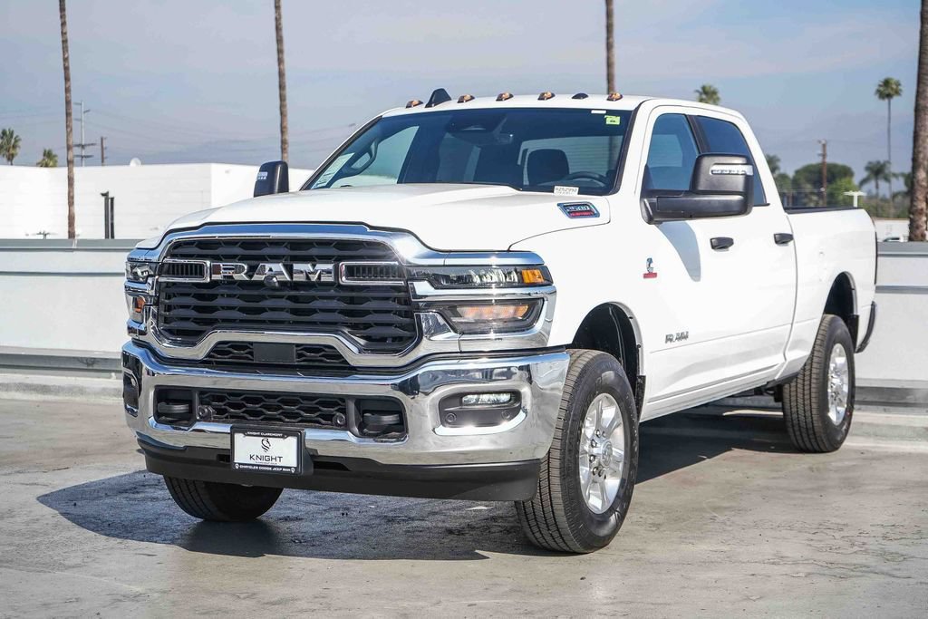New 2026 RAM 2500 Big Horn AWD/4WD image 4