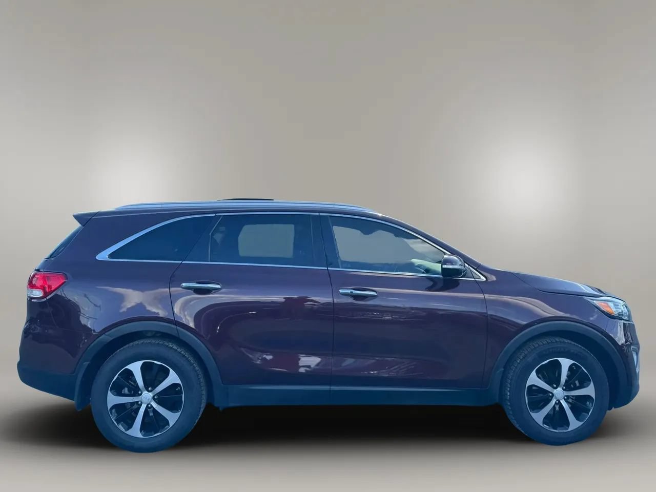 Used 2017 Kia Sorento EX FWD image 4