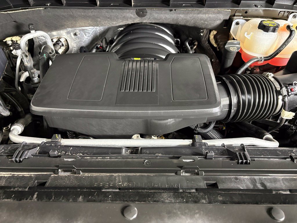 Used 2025 Chevrolet Silverado 1500 LT w/ LPO, Dark Essentials Package RWD image 46