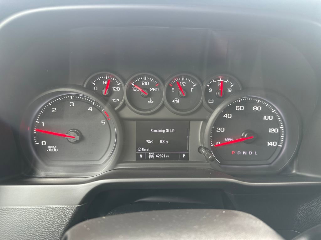 Used 2022 Chevrolet Silverado 2500 Custom w/ Custom Value Package image 12