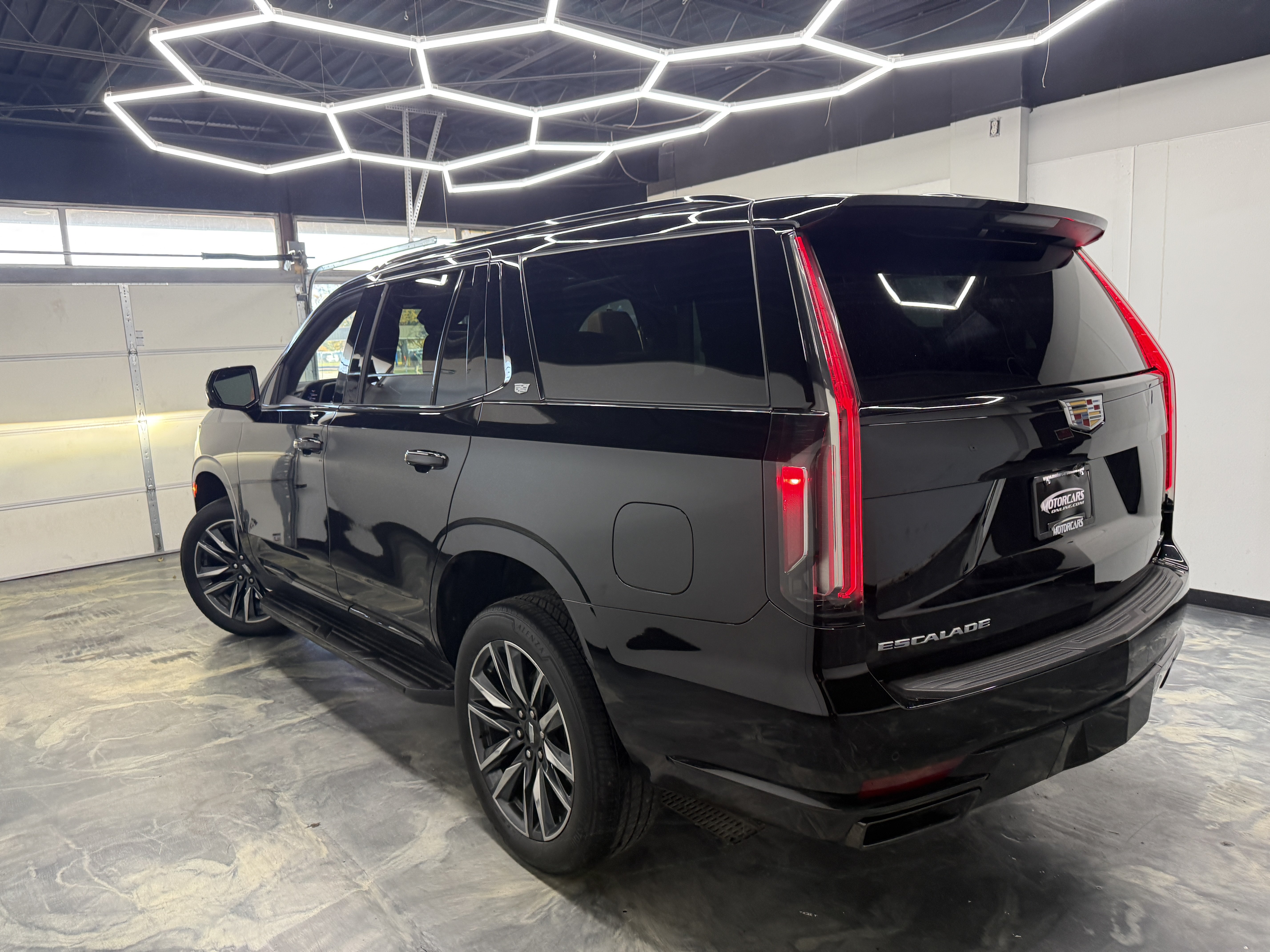 Used 2023 Cadillac Escalade Sport w/ LPO, Floor Liner Package AWD/4WD image 3