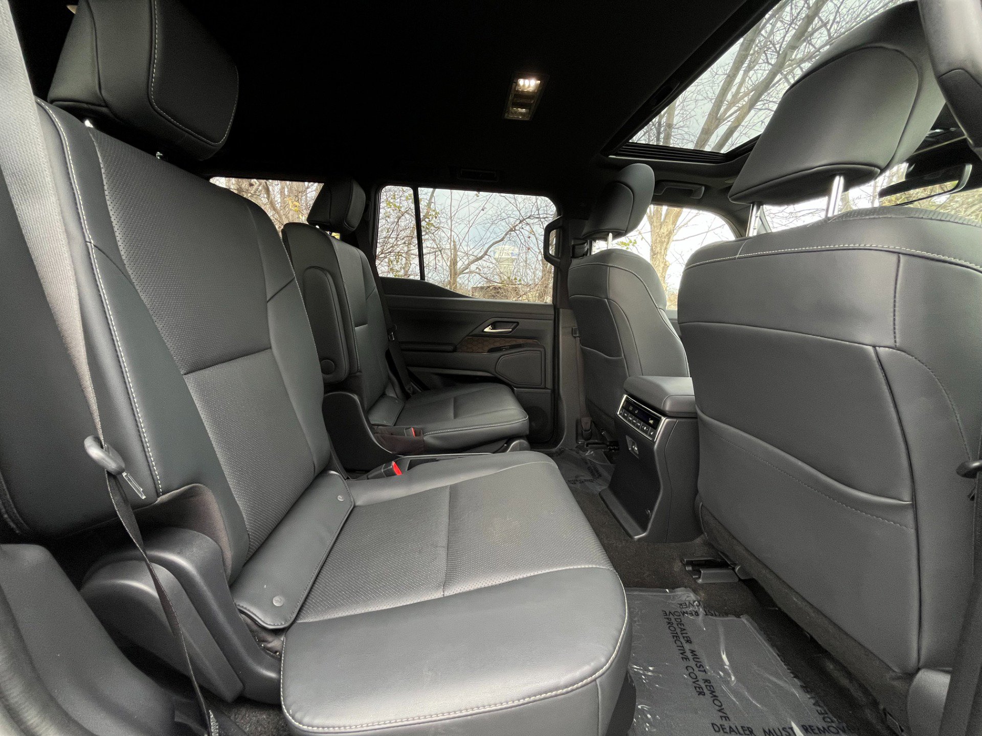 Used 2024 Lexus GX 550 w/ Accessory Package (Z1) image 34