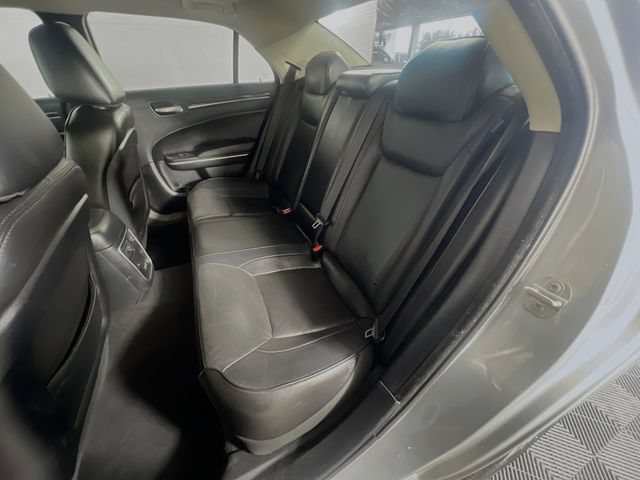 Used 2020 Chrysler 300 Limited RWD image 27