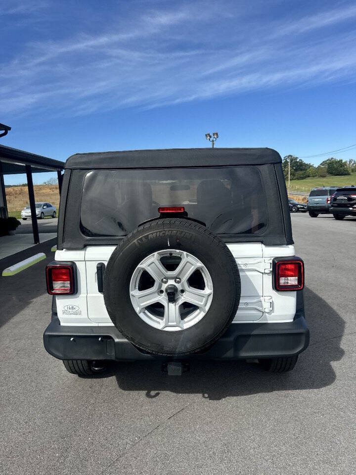 Used 2023 Jeep Wrangler Sport AWD/4WD image 6