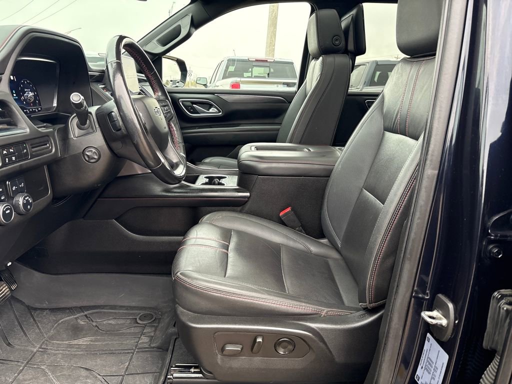 Used 2022 Chevrolet Tahoe RST w/ Luxury Package image 12