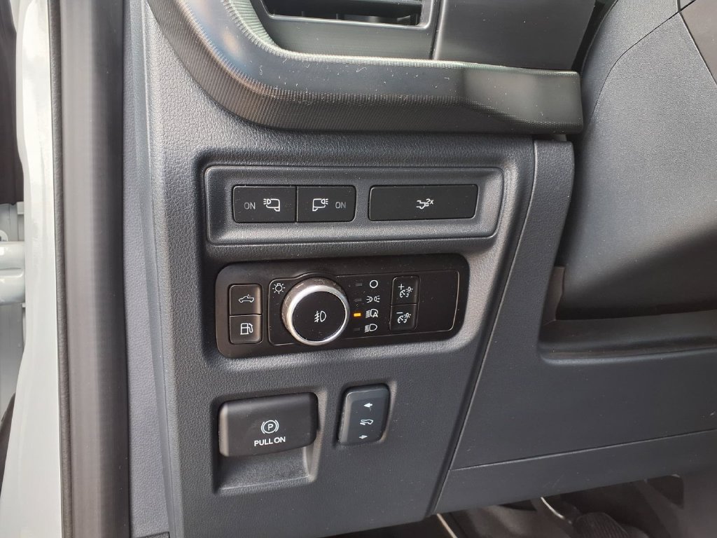 Used 2024 Ford F150 Lariat AWD/4WD image 27